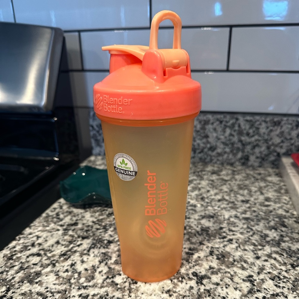 Coral Blender Bottle